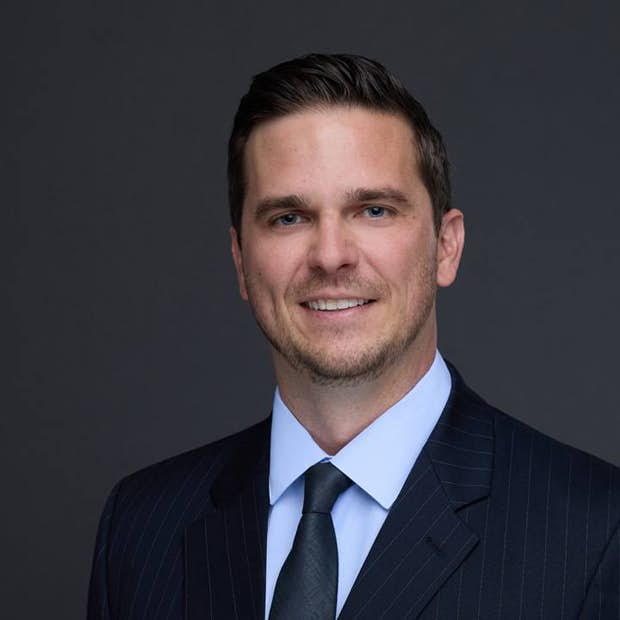 Dr. Kevin E. Fox - Fellowship-Trained Orthopaedic Surgeon